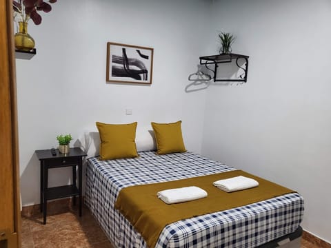 Economy Double Room | Bathroom
