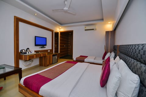 Deluxe Double Room | Free WiFi