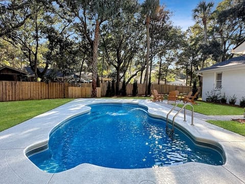 Pool, 260 Forest Trail, Isle of Palms, SC | IOP Escapes