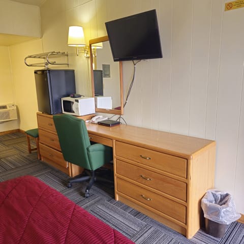 Standard Double Room | Free WiFi, bed sheets