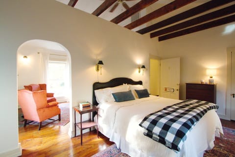 Romantic Suite | Egyptian cotton sheets, premium bedding, down comforters