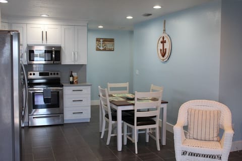 Dolphin Dining room & kitchen