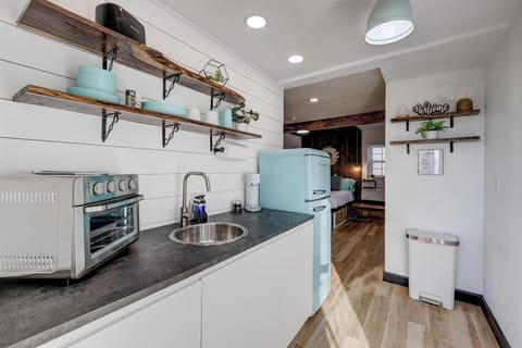 Welcome to the Robin's Egg! 