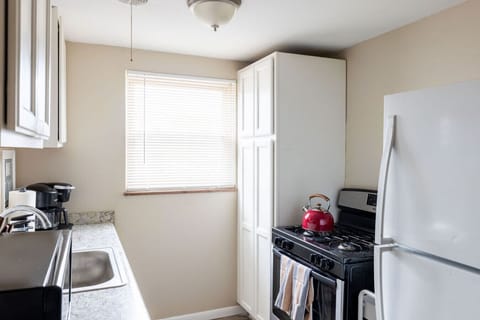 Feel free to utilize these full appliances in the kitchen as needed