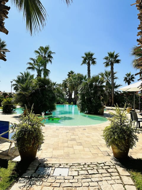 Garden, Outdoor, Pool, Summer