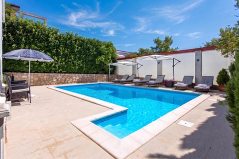 Private Pool