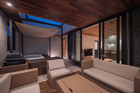Deluxe Villa | Terrace/patio