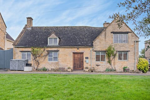 Rex Cottage - StayCotswold