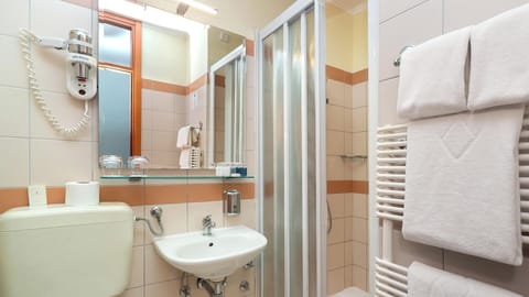 Free toiletries, hair dryer