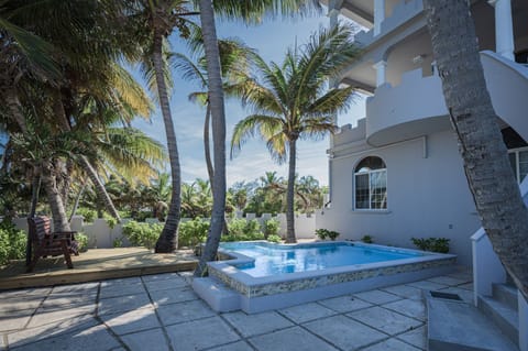The Pool (2)