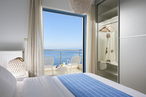 Family Suite, 2 Bedrooms, Sea View | Premium bedding, in-room safe, desk, soundproofing