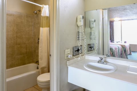 Free toiletries, towels