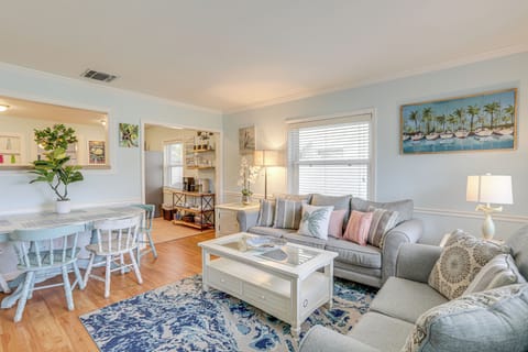 Cottage (2 Bedrooms) | Interior