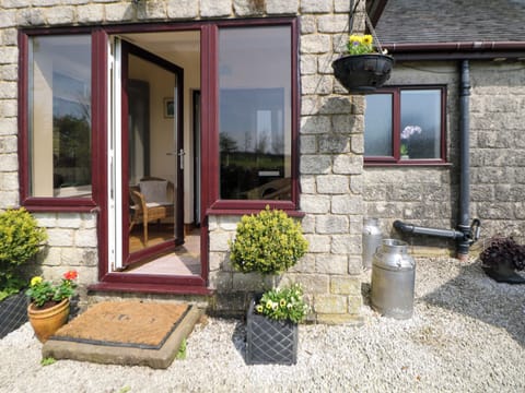 Cottage | Exterior detail