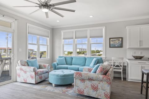 Welcome to Seaside Villas #1