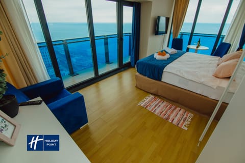 Panoramic Suite with 2 Bedrooms | Balcony view