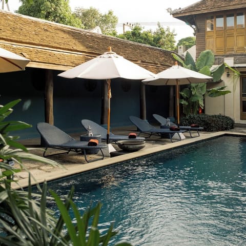Outdoor pool, pool umbrellas