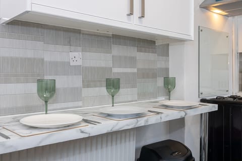 House | Bathroom | Shower, towels