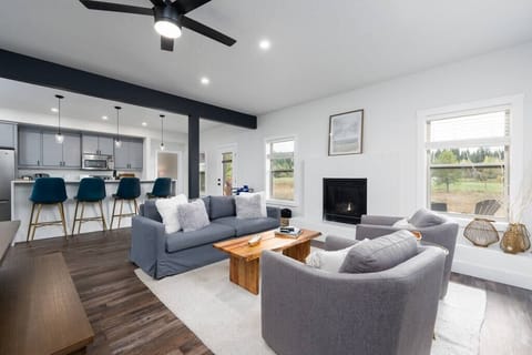 Open Concept Living with Pellet Fireplace