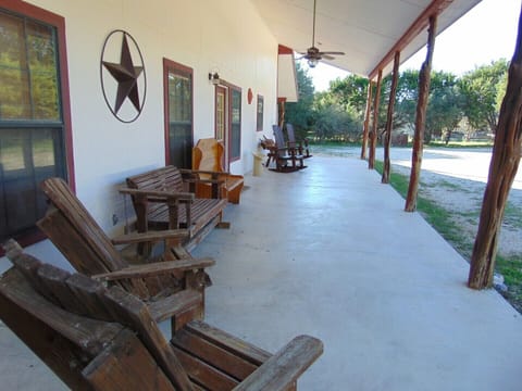 Villa Muniz - Texas size porches make relaxing hang out areas. for all your family and friends. 2 minute walk 2 Frio River.