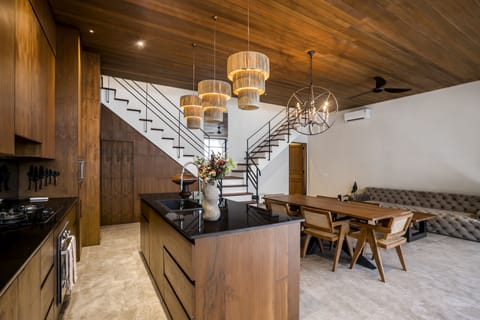 Deluxe Villa, 3 Bedrooms, Balcony, Pool View | Private kitchen | Fridge, microwave, oven, stovetop