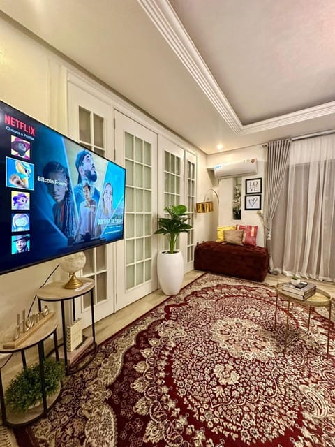 Luxury Apartment | Living area