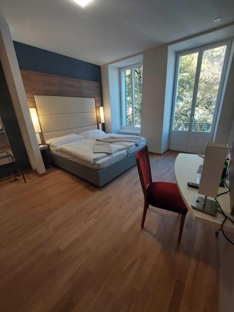 Premium Room | In-room safe, desk, laptop workspace, blackout drapes