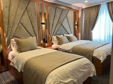 Family Quadruple Room | Egyptian cotton sheets, premium bedding, down comforters