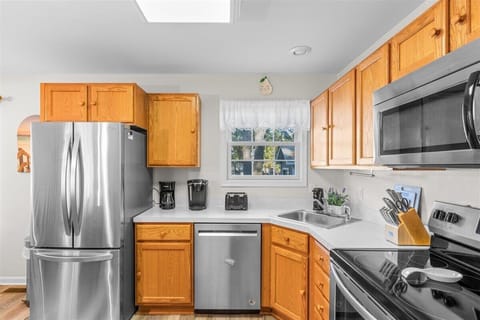 Well-Stocked Kitchen with Stainless Appliances, and both a Keurig and Mr. Coffee Pot!