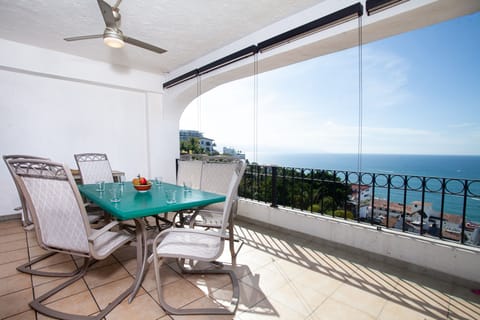 Condo - Image 2