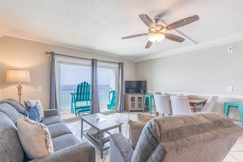 Gulf front living room