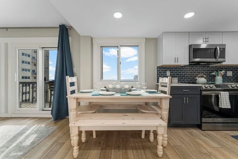 3-web-or-mls-23223-front-beach-rd-531