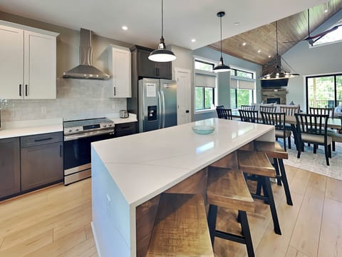 House (5 Bedrooms) | Property amenity