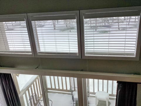 Full length windows adds natural lighting and sunshine!