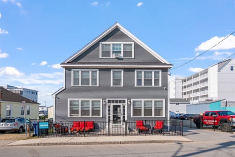 Welcome to 10 J Street! The perfect location for a large family beach vacation!