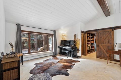 Dining Room Seating Area