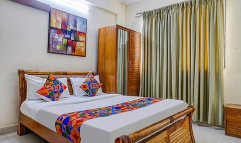 Premium Room | Egyptian cotton sheets, premium bedding, in-room safe, free WiFi
