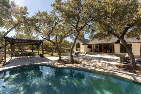 Outdoor Patio - Walker Luxury Vacation Rentals