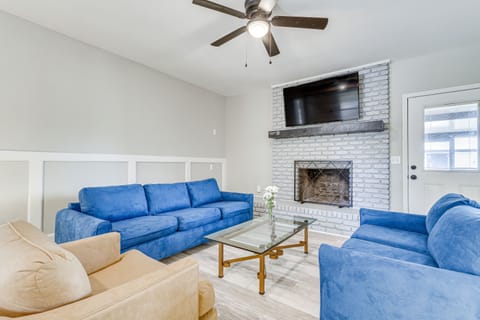 Pensacola Vacation Rental | 3BR | 2BA | 1,900 Sq Ft | 2 Steps Required