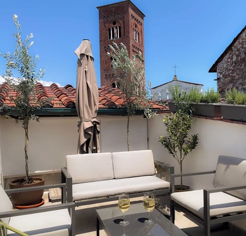 Autumn, Balcony / Terrace / Patio, Spring, Summer