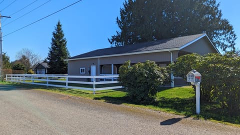 New! Fenced in yard.