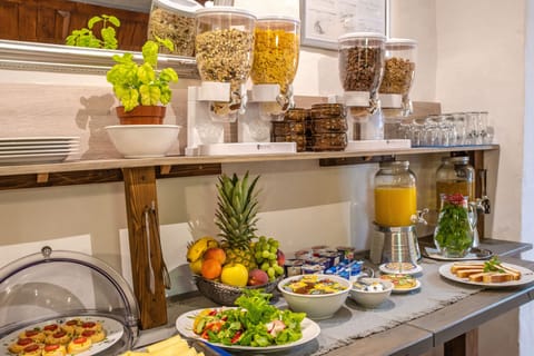 Daily buffet breakfast for a fee