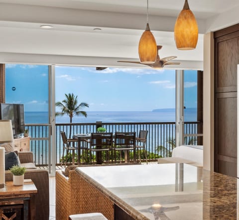 Condo, 2 Bedrooms | Interior