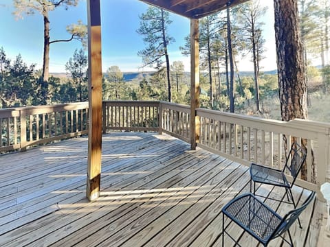 House (3 Bedrooms) | Property amenity