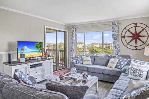 Welcome to Emerald Point B-305