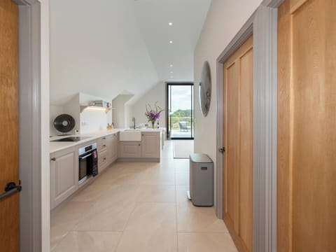 Kitchen | Pheasants Nest, Broadway, near Cotswolds