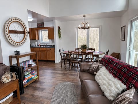 Games and Movies for all ages. Four tray tables for extra surface.