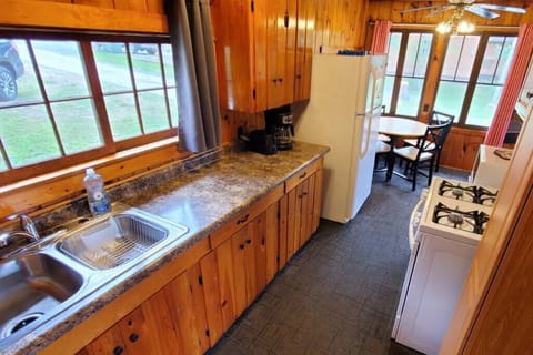 Spruce Kitchen 2