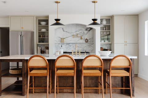 Dive into culinary creativity & create unforgettable meals with family & friends