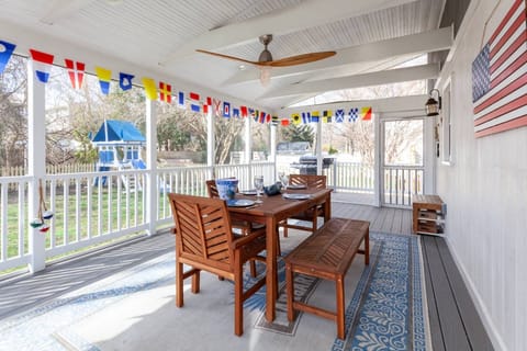 Ahoy and welcome to The Buccaneer's spacious 4 seasons room overlooking the private backyard.